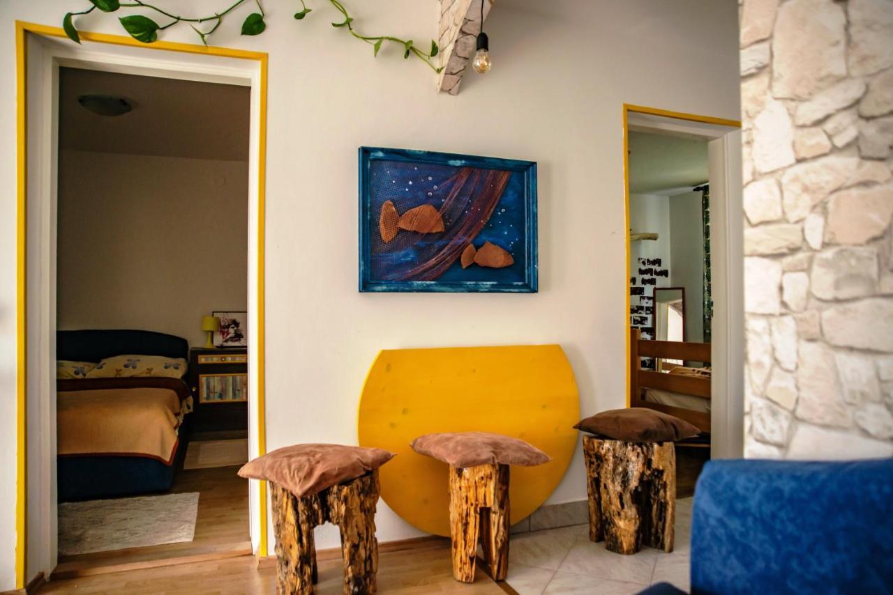 Ferienwohnung Urban Oaza Pula Exterior foto